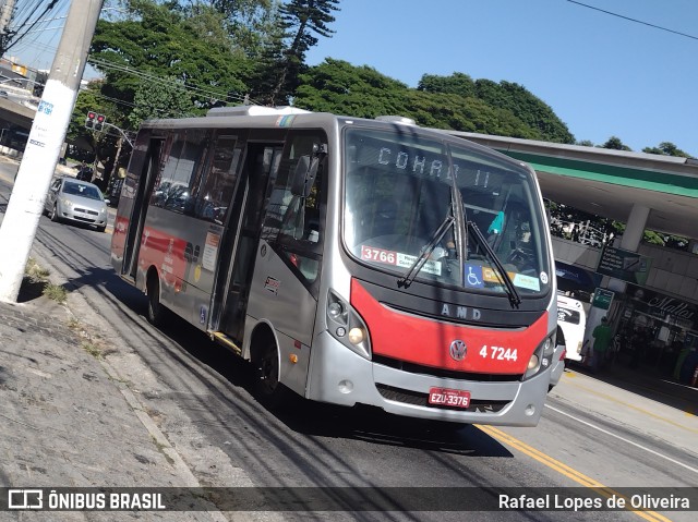 Pêssego Transportes 4 7244 na cidade de São Paulo, São Paulo, Brasil, por Rafael Lopes de Oliveira. Número da foto: #12863700.