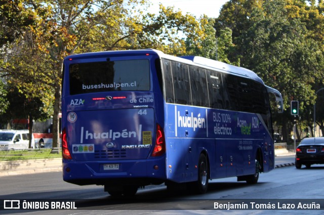 Buses Hualpén 44 na cidade de Santiago, Santiago, Metropolitana de Santiago, Chile, por Benjamín Tomás Lazo Acuña. Número da foto: #12865847.