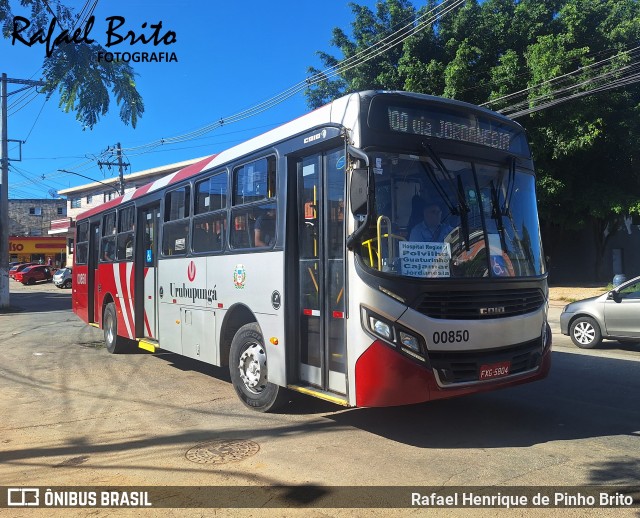 Auto Viação Urubupungá 00850 na cidade de Cajamar, São Paulo, Brasil, por Rafael Henrique de Pinho Brito. Número da foto: #12865732.