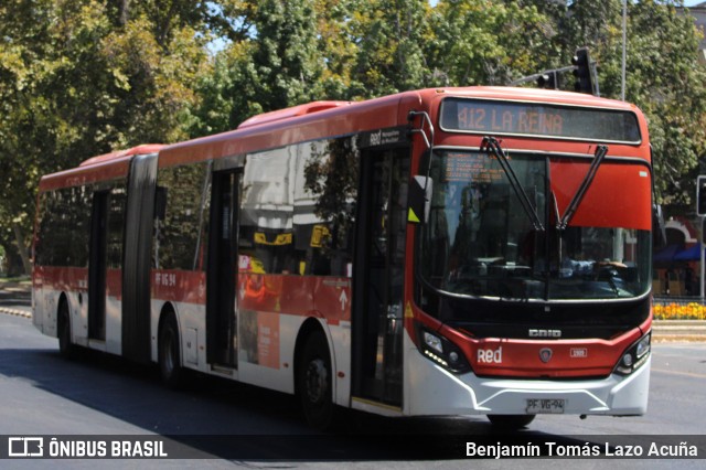 Redbus Urbano 1909 na cidade de Santiago, Santiago, Metropolitana de Santiago, Chile, por Benjamín Tomás Lazo Acuña. Número da foto: #12865627.