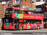 Oxford Bus Company 196 na cidade de Oxford, Oxfordshire, Inglaterra, por Fábio Takahashi Tanniguchi. Número da foto: #12864957.