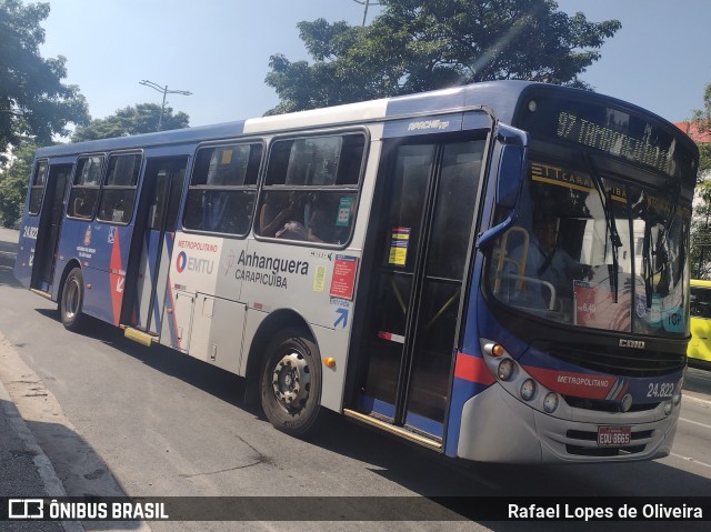 Empresa de Transportes e Turismo Carapicuiba 24.822 na cidade de Carapicuíba, São Paulo, Brasil, por Rafael Lopes de Oliveira. Número da foto: #12868773.