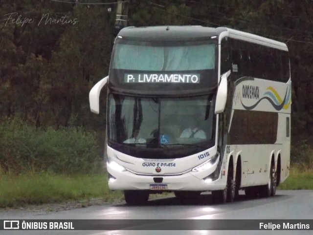 Viação Ouro e Prata 1015 na cidade de Santana do Livramento, Rio Grande do Sul, Brasil, por Felipe Martins. Número da foto: #12866613.