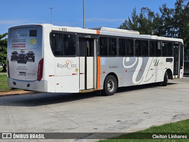 UniRio Transportes RJ 228.033 na cidade de Rio de Janeiro, Rio de Janeiro, Brasil, por Cleiton Linhares. Número da foto: #12867990.