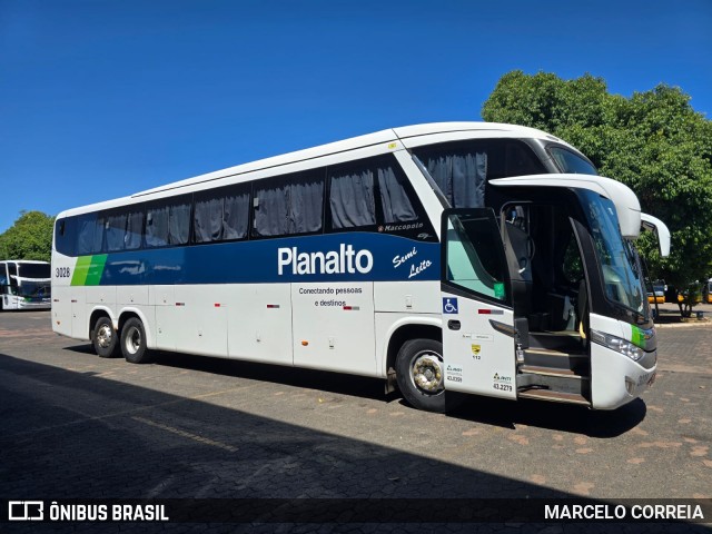 Planalto Transportes 3028 na cidade de Porto Alegre, Rio Grande do Sul, Brasil, por MARCELO CORREIA. Número da foto: #12869812.