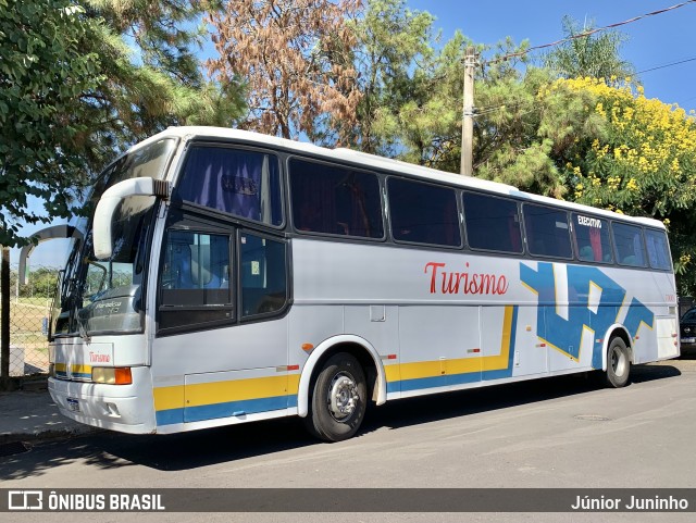 Ônibus Particulares 7000 na cidade de Garça, São Paulo, Brasil, por Júnior Juninho. Número da foto: #12869751.