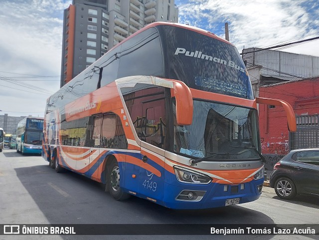Pullman Bus 4149 na cidade de Estación Central, Santiago, Metropolitana de Santiago, Chile, por Benjamín Tomás Lazo Acuña. Número da foto: #12871356.