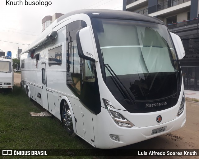 Motorhomes 7460 na cidade de Rio Grande, Rio Grande do Sul, Brasil, por Luis Alfredo Soares Knuth. Número da foto: #12869272.
