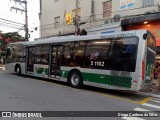 Via Sudeste Transportes S.A. 5 1102 na cidade de São Paulo, São Paulo, Brasil, por Diego Cardoso da Silva. Número da foto: #12869635.