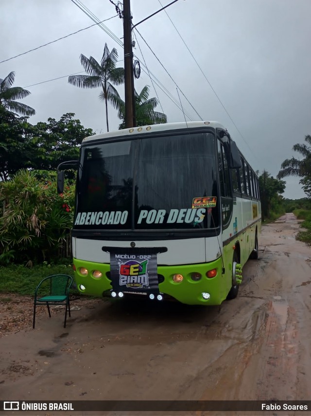 Ônibus Particulares 4D79 na cidade de Tracuateua, Pará, Brasil, por Fabio Soares. Número da foto: #12873745.