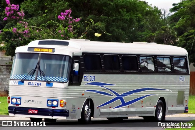 Ônibus Particulares 00 na cidade de Assis, São Paulo, Brasil, por Francisco Ivano. Número da foto: #12873278.