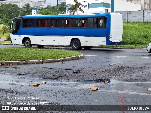 Ônibus Particulares  na cidade de Porto Alegre, Rio Grande do Sul, Brasil, por JULIO SILVA. Número da foto: #12872022.