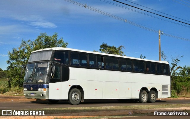 Ônibus Particulares 13547 na cidade de Assis, São Paulo, Brasil, por Francisco Ivano. Número da foto: #12872952.