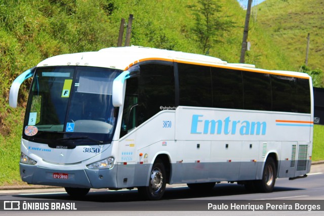 Emtram 3850 na cidade de Piraí, Rio de Janeiro, Brasil, por Paulo Henrique Pereira Borges. Número da foto: #12949714.