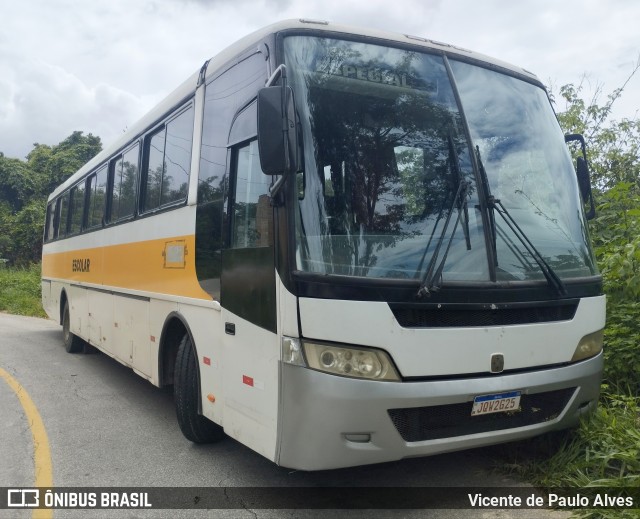 Escolares 600 na cidade de Ibirité, Minas Gerais, Brasil, por Vicente de Paulo Alves. Número da foto: #12950281.