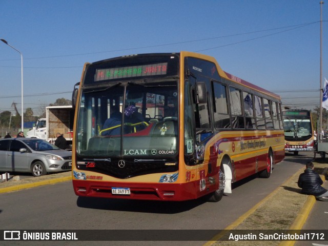 Micro Ómnibus Primera  Junta 59 na cidade de Quilmes, Quilmes, Buenos Aires, Argentina, por Agustin SanCristobal1712. Número da foto: #12953984.