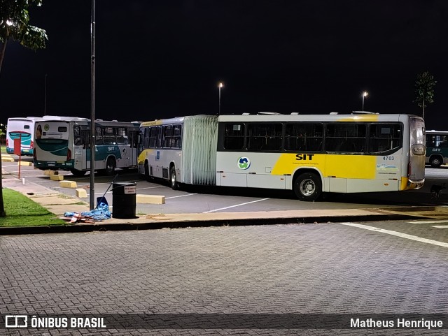 Viação Sorriso de Minas 4703 na cidade de Uberlândia, Minas Gerais, Brasil, por Matheus Henrique. Número da foto: #12952570.