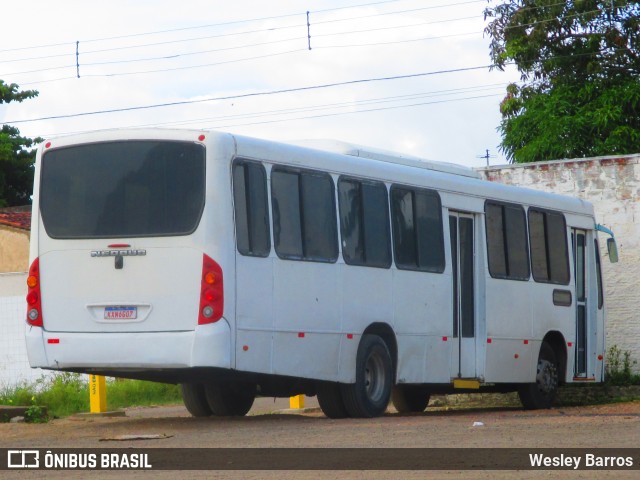 Ônibus Particulares 411 na cidade de Pilar, Alagoas, Brasil, por Wesley Barros. Número da foto: #12953907.