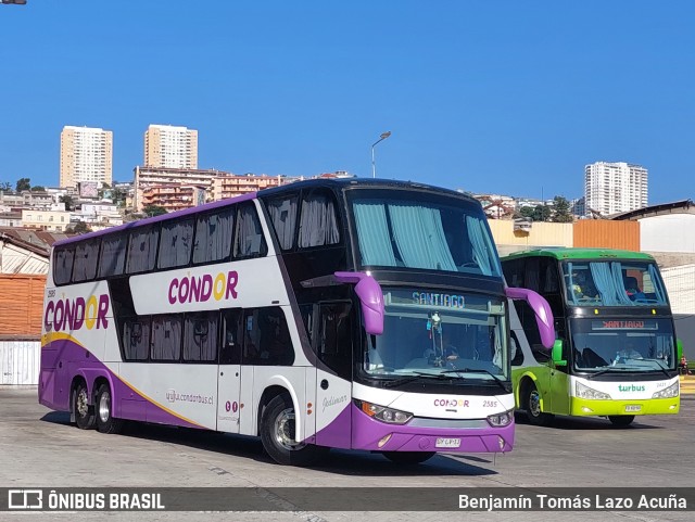Condorbus 2585 na cidade de Valparaíso, Valparaíso, Valparaíso, Chile, por Benjamín Tomás Lazo Acuña. Número da foto: #12952482.