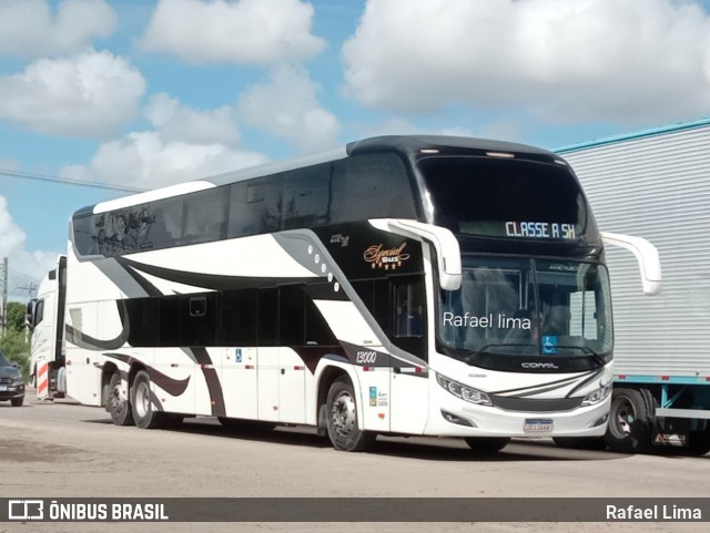 Classe A Turismo 13000 na cidade de Itaboraí, Rio de Janeiro, Brasil, por Rafael Lima. Número da foto: #12953473.