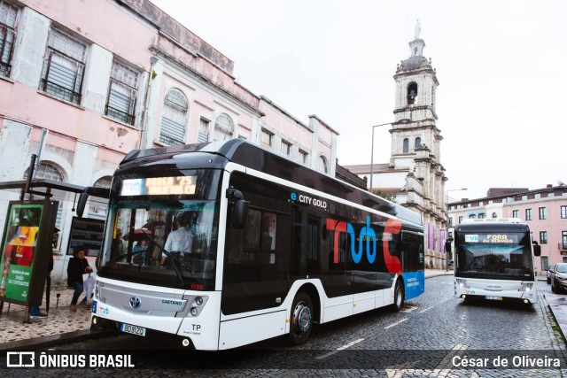 TUB - Transportes Urbanos Braga 1030 na cidade de Braga, Braga, Portugal, por César de Oliveira. Número da foto: #12956571.