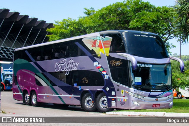 Hofftur Transportes e Turismo 2000 na cidade de Florianópolis, Santa Catarina, Brasil, por Diego Lip. Número da foto: #12957490.