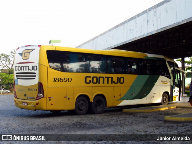 Empresa Gontijo de Transportes 18690 na cidade de Campos dos Goytacazes, Rio de Janeiro, Brasil, por Junior Almeida. Número da foto: #12961151.