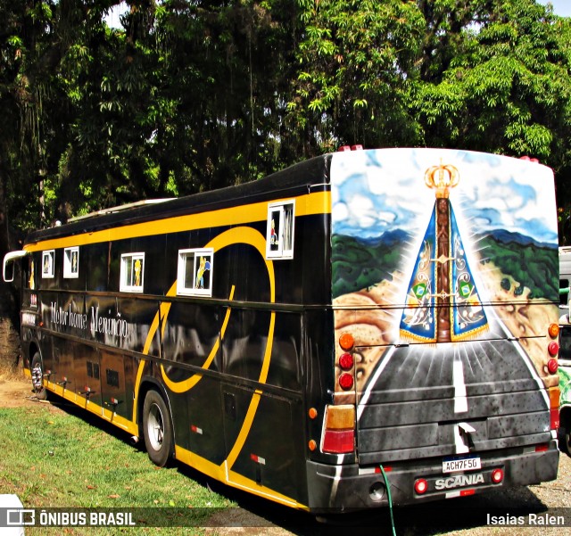 Motorhomes 7F50 na cidade de Aparecida, São Paulo, Brasil, por Isaias Ralen. Número da foto: #12961666.
