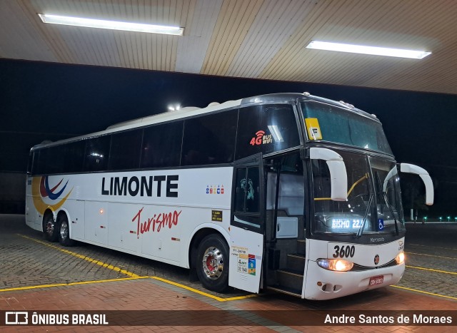 Limonte Turismo 3600 na cidade de Cordeirópolis, São Paulo, Brasil, por Andre Santos de Moraes. Número da foto: #12960106.