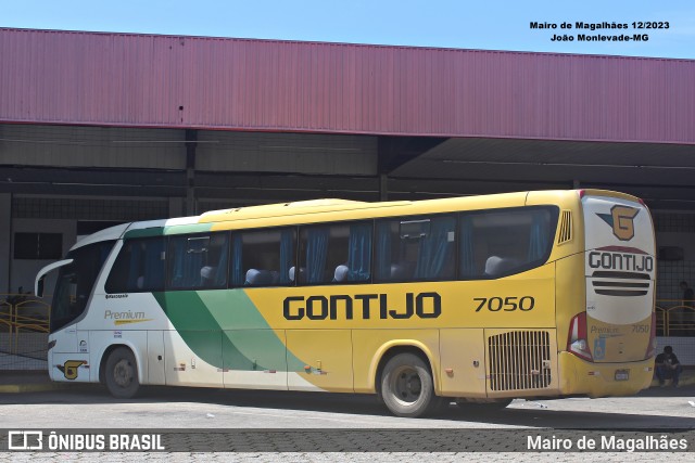Empresa Gontijo de Transportes 7050 na cidade de João Monlevade, Minas Gerais, Brasil, por Mairo de Magalhães. Número da foto: #12964995.