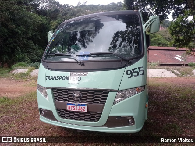 Transponteio Transportes e Serviços 955 na cidade de Sabará, Minas Gerais, Brasil, por Ramon Vieites. Número da foto: #12962340.