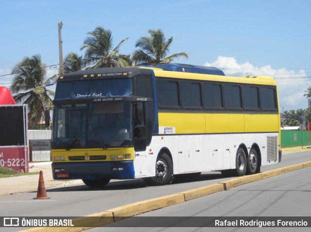 Ônibus Particulares GUR5217 na cidade de Aracaju, Sergipe, Brasil, por Rafael Rodrigues Forencio. Número da foto: #12962654.
