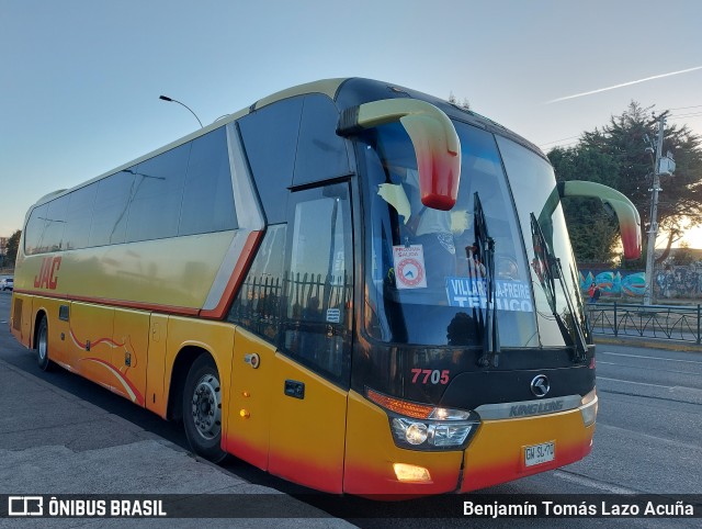 JAC 7705 na cidade de Temuco, Cautín, Araucanía, Chile, por Benjamín Tomás Lazo Acuña. Número da foto: #12965652.