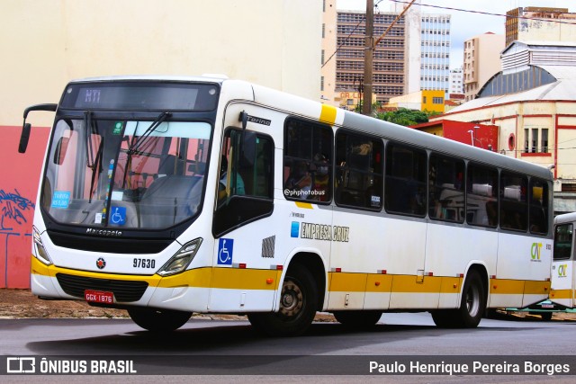 Empresa Cruz 97630 na cidade de Araraquara, São Paulo, Brasil, por Paulo Henrique Pereira Borges. Número da foto: #12963699.
