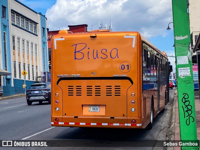 BIUSA 01 na cidade de Merced, San José, San José, Costa Rica, por Sebas Gamboa. Número da foto: #12965155.