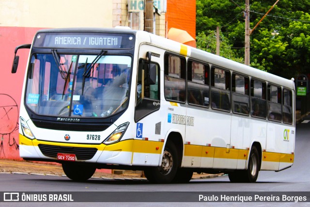 Empresa Cruz 97628 na cidade de Araraquara, São Paulo, Brasil, por Paulo Henrique Pereira Borges. Número da foto: #12963694.