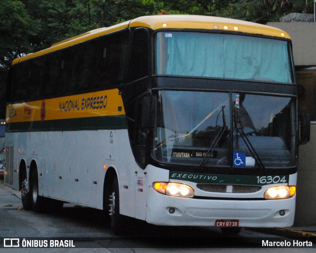 Nacional Expresso 16304 na cidade de São Paulo, São Paulo, Brasil, por Marcelo Horta. Número da foto: #12965520.