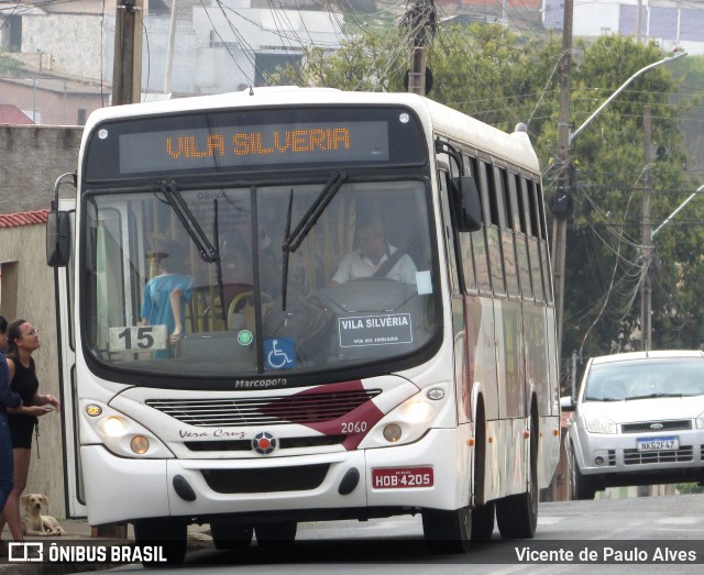 Vera Cruz Transporte e Turismo 2060 na cidade de Araxá, Minas Gerais, Brasil, por Vicente de Paulo Alves. Número da foto: #12966008.