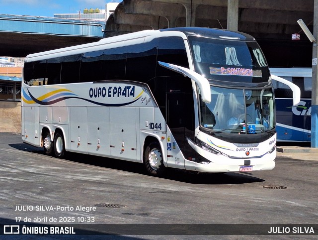 Viação Ouro e Prata 1044 na cidade de Porto Alegre, Rio Grande do Sul, Brasil, por JULIO SILVA. Número da foto: #12966780.