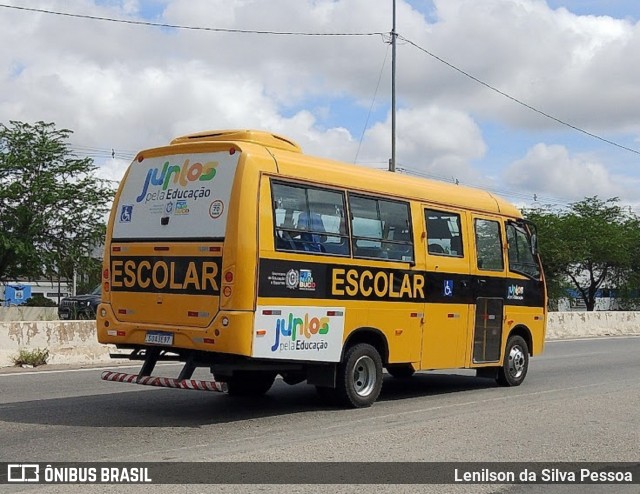 Escolares 61 na cidade de Caruaru, Pernambuco, Brasil, por Lenilson da Silva Pessoa. Número da foto: #12966569.