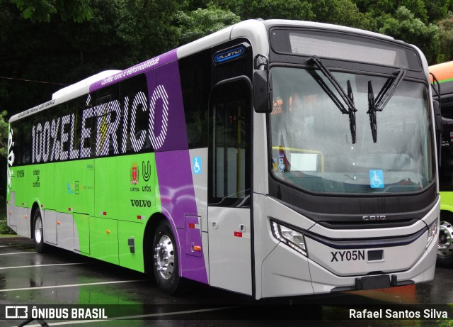 Volvo XY05N na cidade de Curitiba, Paraná, Brasil, por Rafael Santos Silva. Número da foto: #12967817.