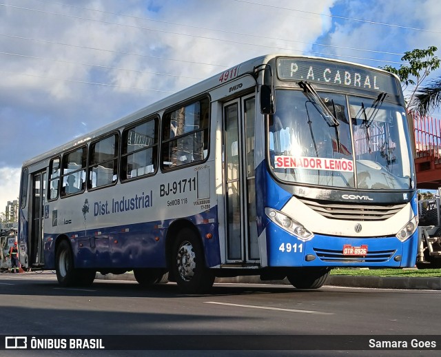 Via Loc BJ-91711 na cidade de Belém, Pará, Brasil, por Samara Goes. Número da foto: #12968667.