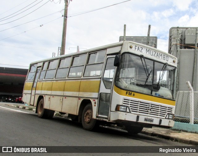 Transporte Rural FM8 na cidade de Guaxupé, Minas Gerais, Brasil, por Reginaldo Vieira. Número da foto: #12970564.