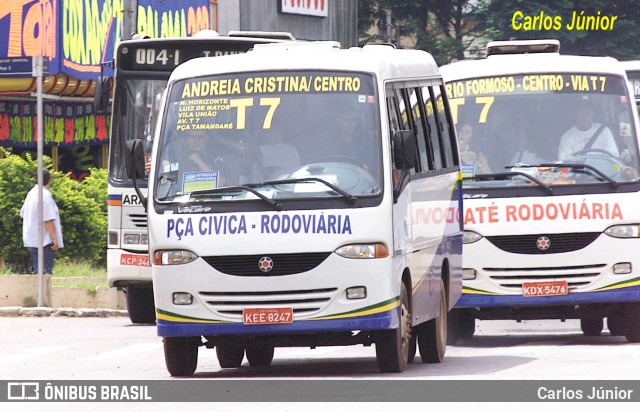 Ônibus Particulares 8247 na cidade de Goiânia, Goiás, Brasil, por Carlos Júnior. Número da foto: #12969573.