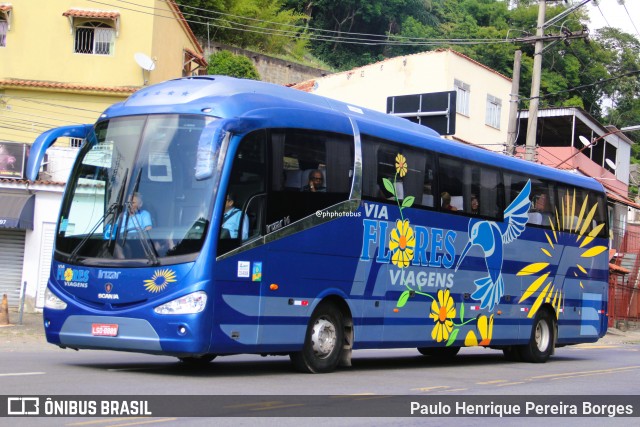 Via Flores Viagens 8889 na cidade de Piraí, Rio de Janeiro, Brasil, por Paulo Henrique Pereira Borges. Número da foto: #12970329.