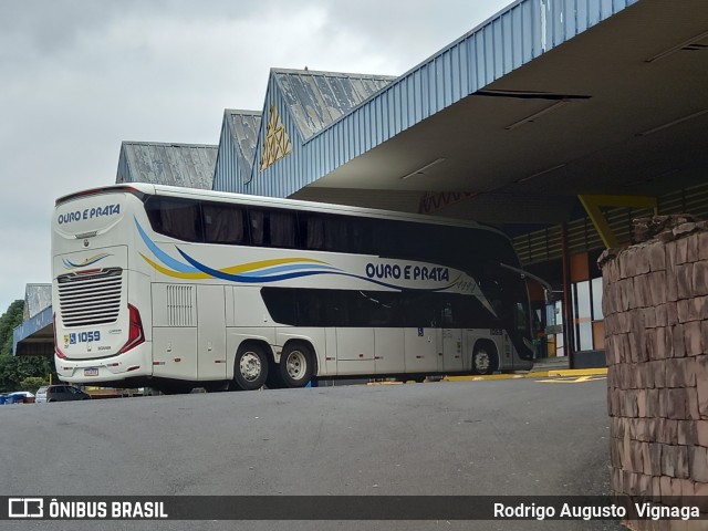 Viação Ouro e Prata 1059 na cidade de Pato Branco, Paraná, Brasil, por Rodrigo Augusto  Vignaga. Número da foto: #12968586.