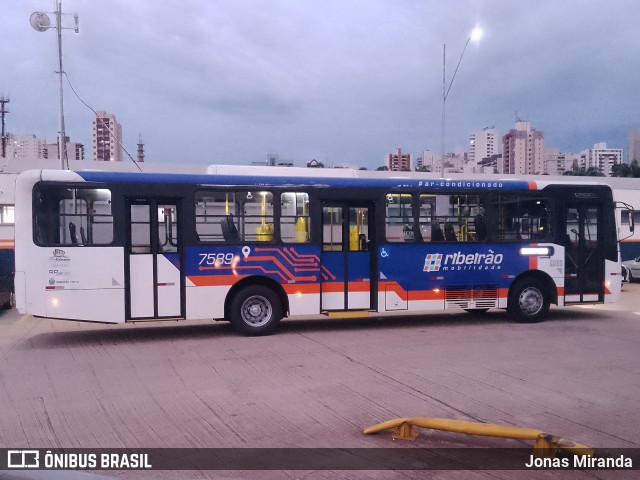 Transcorp 7589 na cidade de Ribeirão Preto, São Paulo, Brasil, por Jonas Miranda. Número da foto: #12971224.