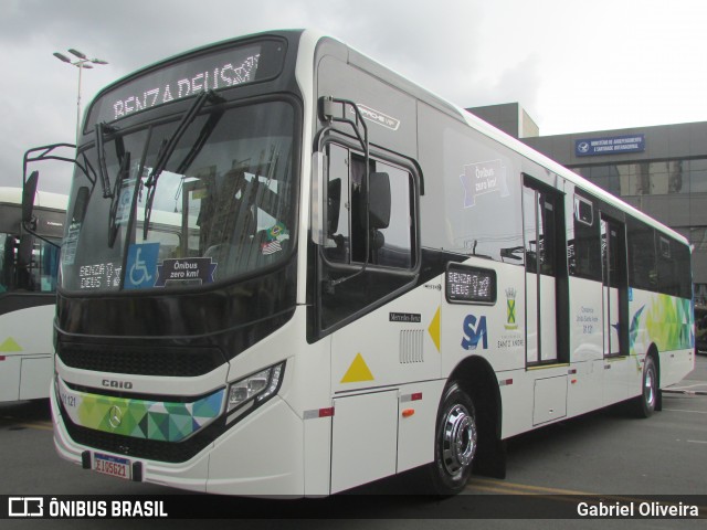 Viação Guaianazes 01.121 na cidade de Barueri, São Paulo, Brasil, por Gabriel Oliveira. Número da foto: #12971918.