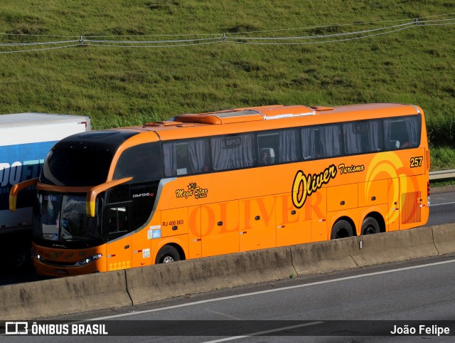 Oliver Turismo 257 na cidade de Canas, São Paulo, Brasil, por João Felipe. Número da foto: #12971160.