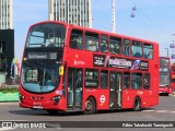 Arriva HV151 na cidade de London, Greater London, Inglaterra, por Fábio Takahashi Tanniguchi. Número da foto: #12972582.